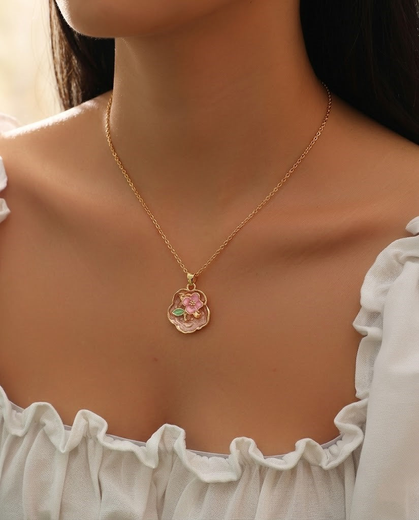 Flower Charm Pendant Chain - CHEXE LIFESTYLE PRIVATE LIMITED