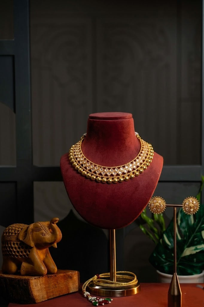 Gold-Plated Kundan Choker Set with Stud Earrings