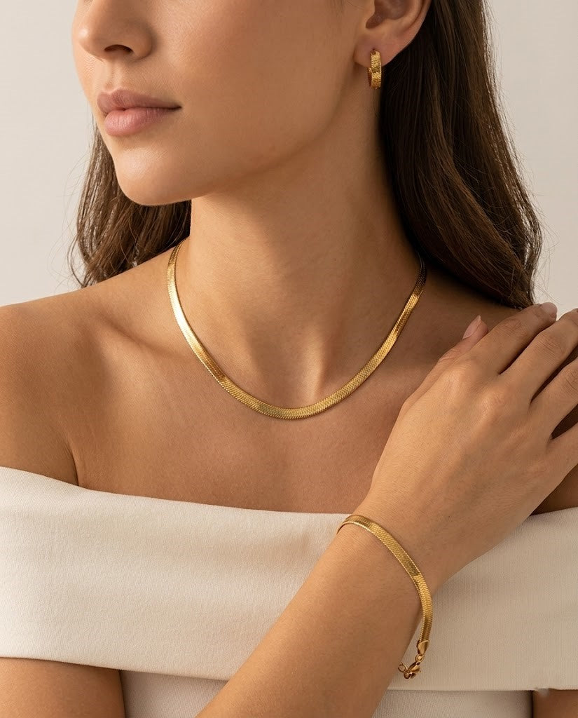 Sleek Curve Chain & Bracelet