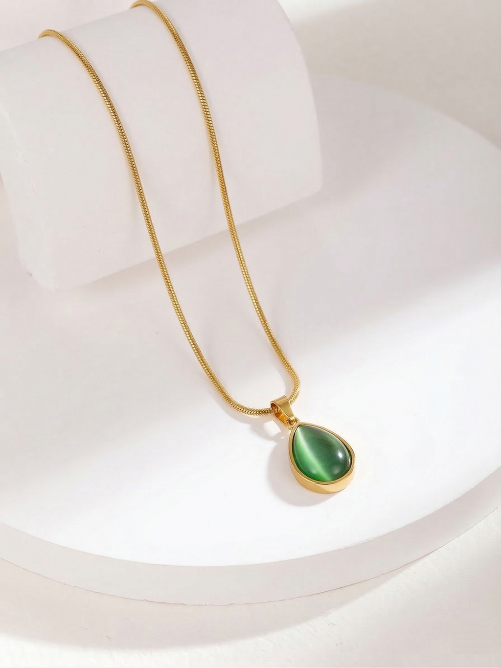 Emerald Glow Teardrop Pendant - CHEXE LIFESTYLE PRIVATE LIMITED