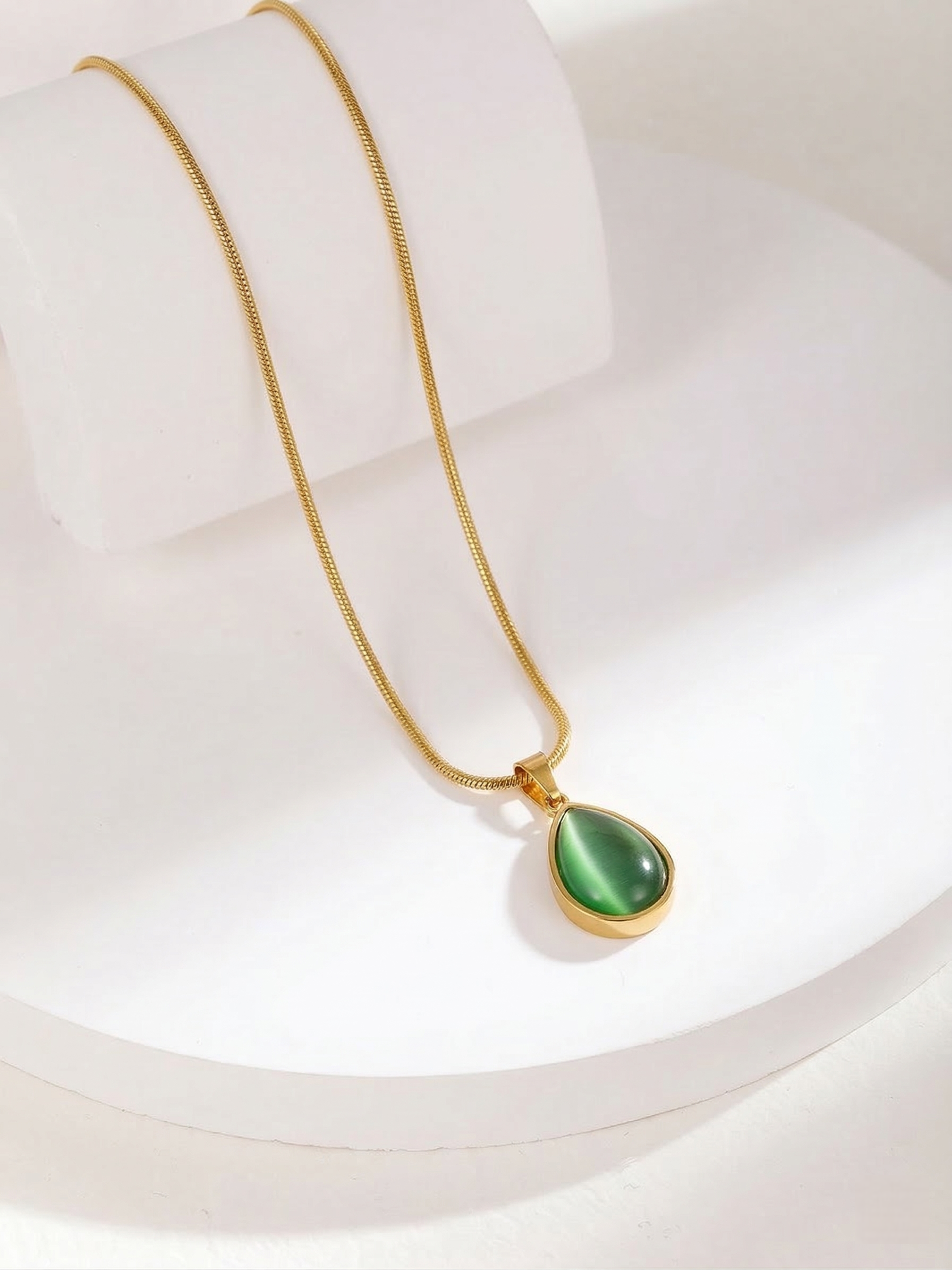 Emerald Glow Teardrop Pendant - CHEXE LIFESTYLE PRIVATE LIMITED