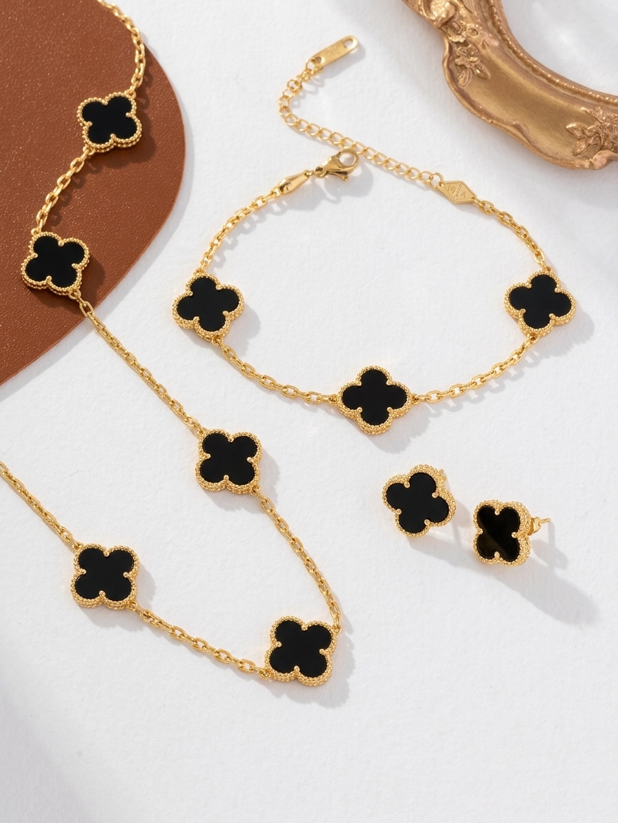 Black Clover Luxe Set