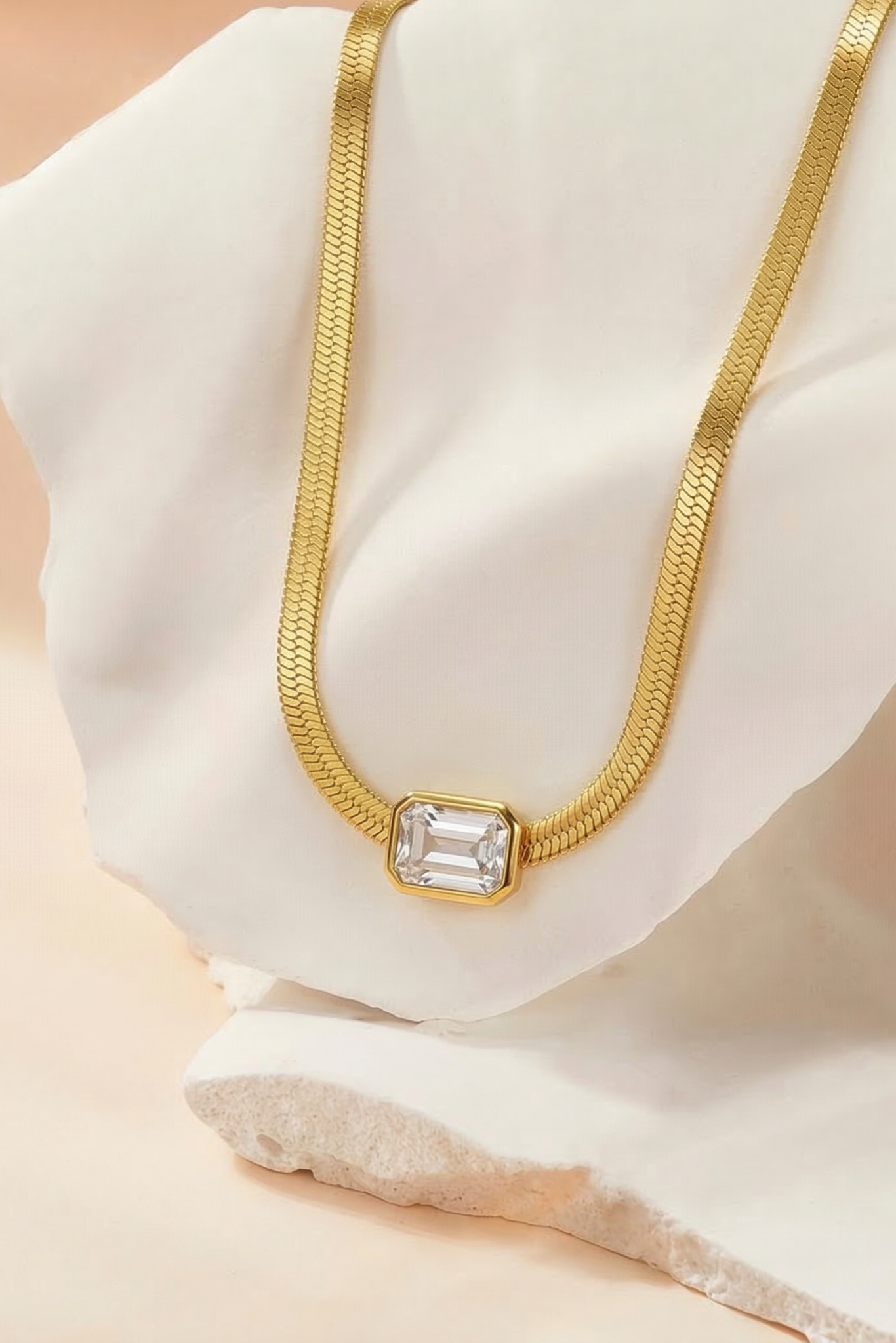 Classic Herringbone Crystal Chain Pendant - CHEXE LIFESTYLE PRIVATE LIMITED