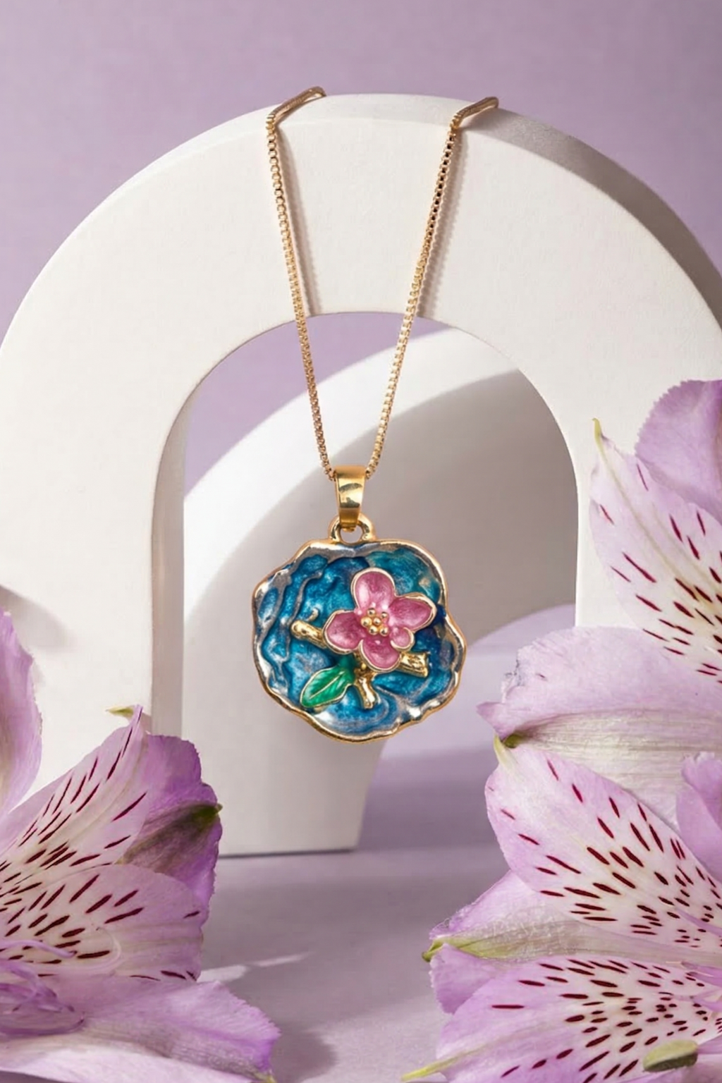 Floral Enamel Pendant Chain - CHEXE LIFESTYLE PRIVATE LIMITED